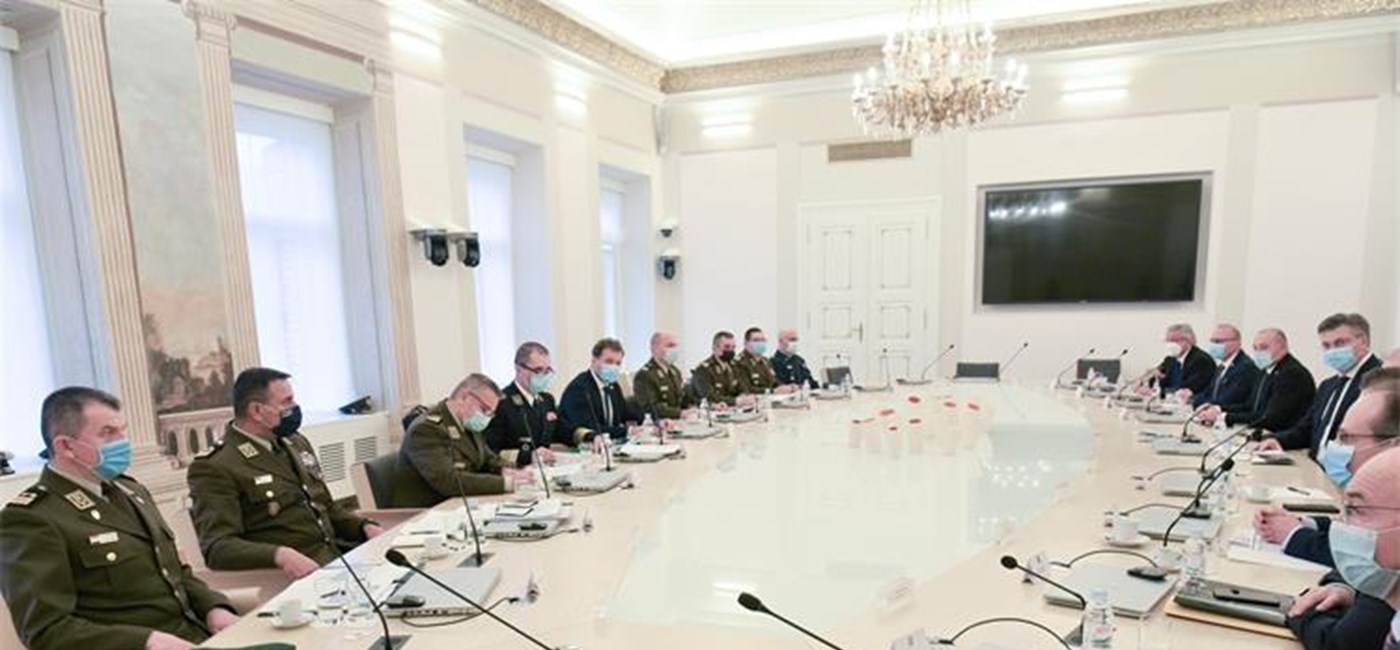 Nastavljamo ulagati u modernizaciju Hrvatske vojske i poboljšanje položaja hrvatskog vojnika